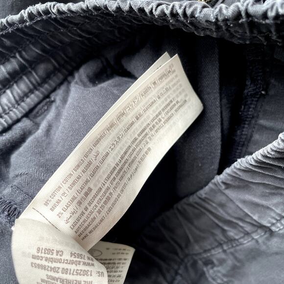 Abercrombie & Fitch  Men's Black Jogger Size M Disressed - Picture 12 of 16